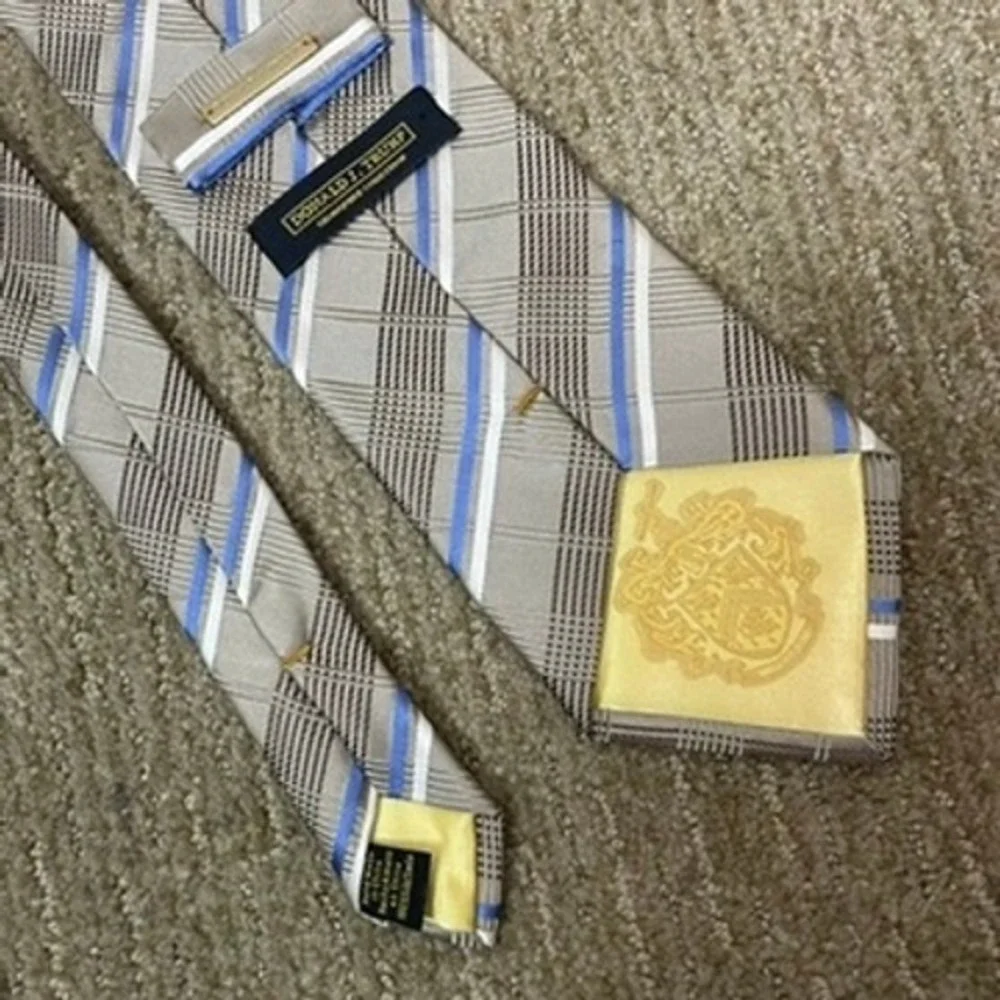 Donald J Trump Signature‎ Collection Tie Mens Taupe Blue White Plaid Silk Office